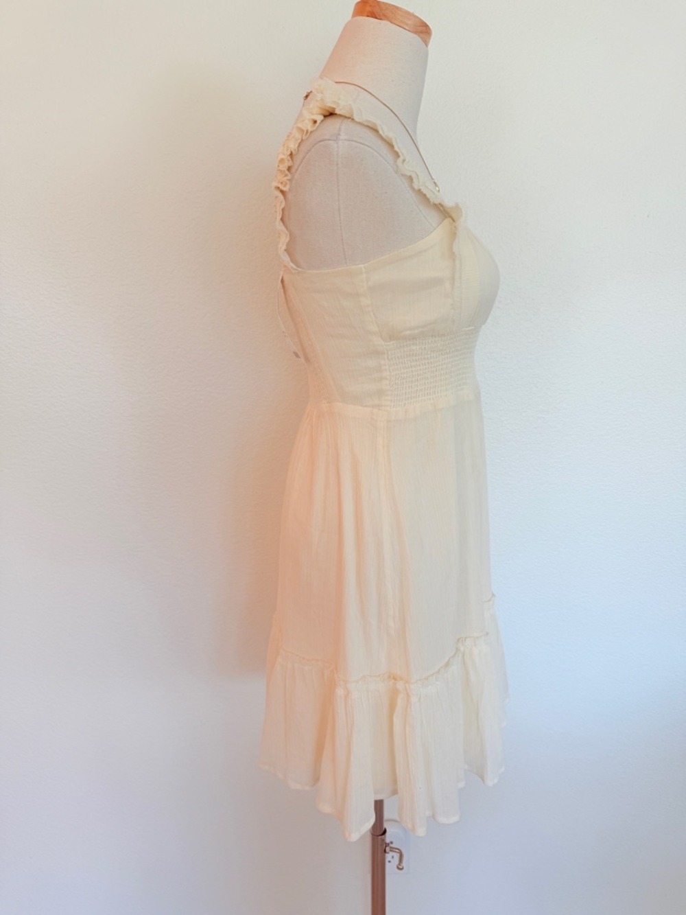 ☁️ Urban Outfitters Festival Square Neck Ruffle Mini Dress Ivory White XS - Picture 5 of 13